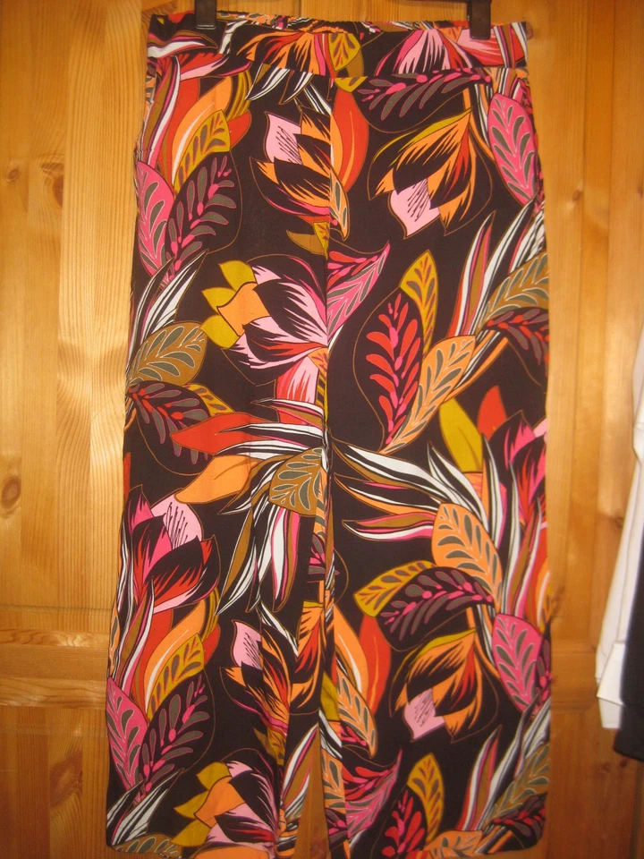 C&A Damen Schlupf Hose Top neu Blattmotiv "Sommer" leicht Gr. 46 100% Viscose - Bild 1 von 4