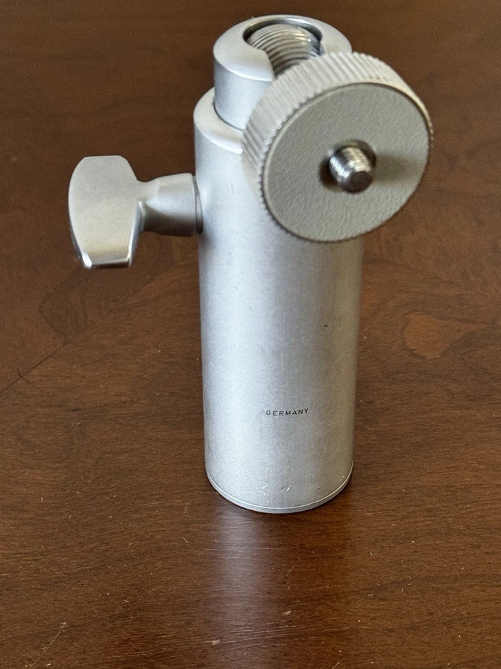 Vintage E. Leitz Wetzlar Ball Head Tripod Mount 14168 - Great Working Order!! - Image 2 of 4