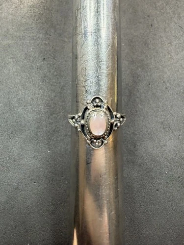 3.2g VTG Sterling Silver 925 Mother Of Pearl Ring Size 8.75 Jewelry Lot O