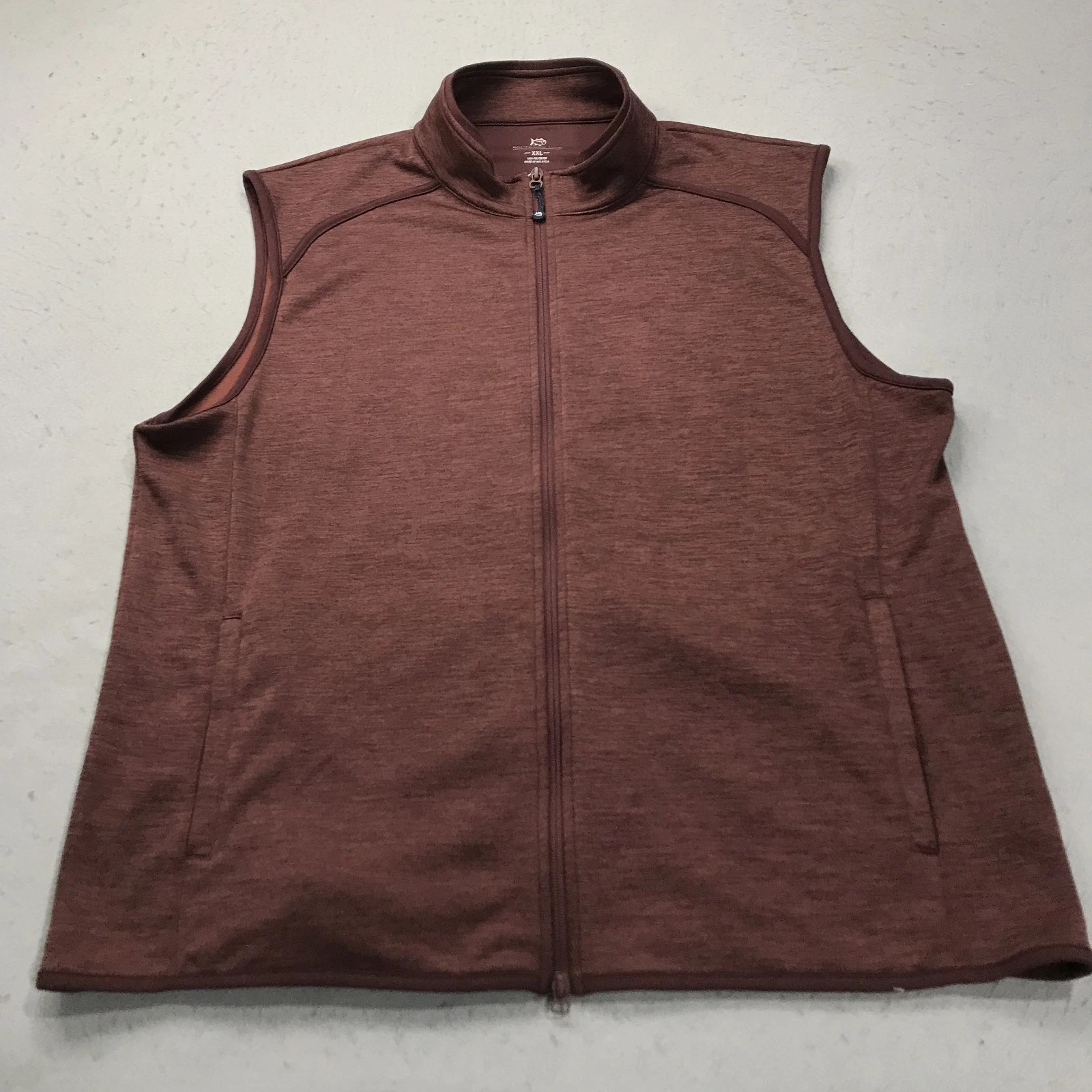 Southern Tide Vest Mens 2XL XXL Red Baybrook Heather Sleeveless Full Zip Outdoor
Opens in a new wind