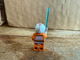X-Wing Fighter 9493 Lego Luke Skywalker Pilot w/ Blue Lightsaber 2012