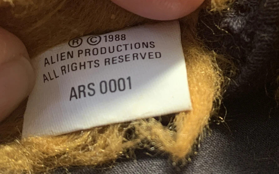 Peluche de colección Alf Hand Puppet 11” “Born to Rock” 1988 Burger King Stuff. Foto 4 de 4