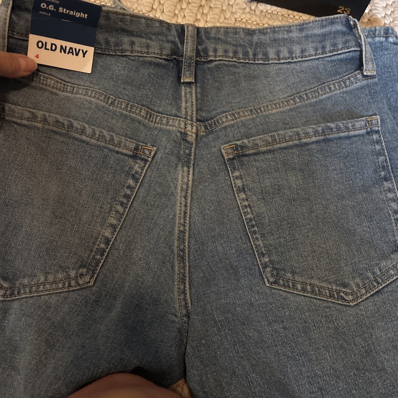 NEW Old Navy Women's Jeans O.G. Straight Ankle High Rise Distressed size 4