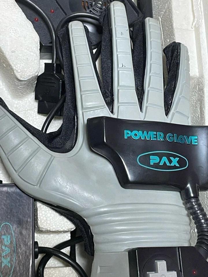 NES PAX POWER GLOVE Nintendo Famicom Controller For Parts from Japan - Image 4 of 4
