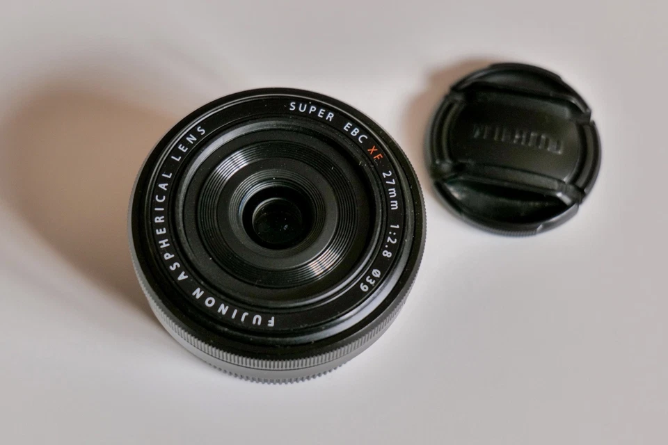 FUJIFILM FUJINON XF 27mm F/2.8 OIS Lens - BOXED - Image 2 of 4