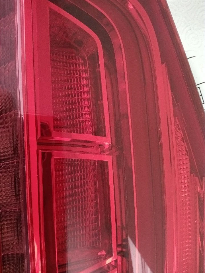 Tapa luz trasera izquierda conductor montada de 11-14 AUDI A8 2336936 Foto 3 de 4