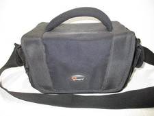 Lowepro Camera Bag LP106 10x6x5 With Shoulder Strap