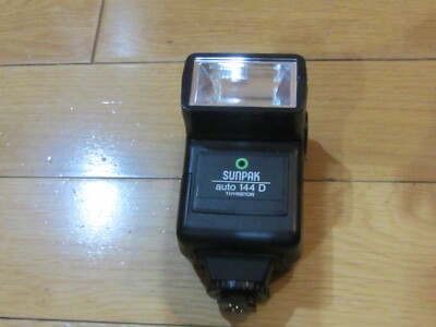 Sunpak Auto 144D Multi Dedicated Thyristor  Shoe Mount Flash! Tested & Working!!