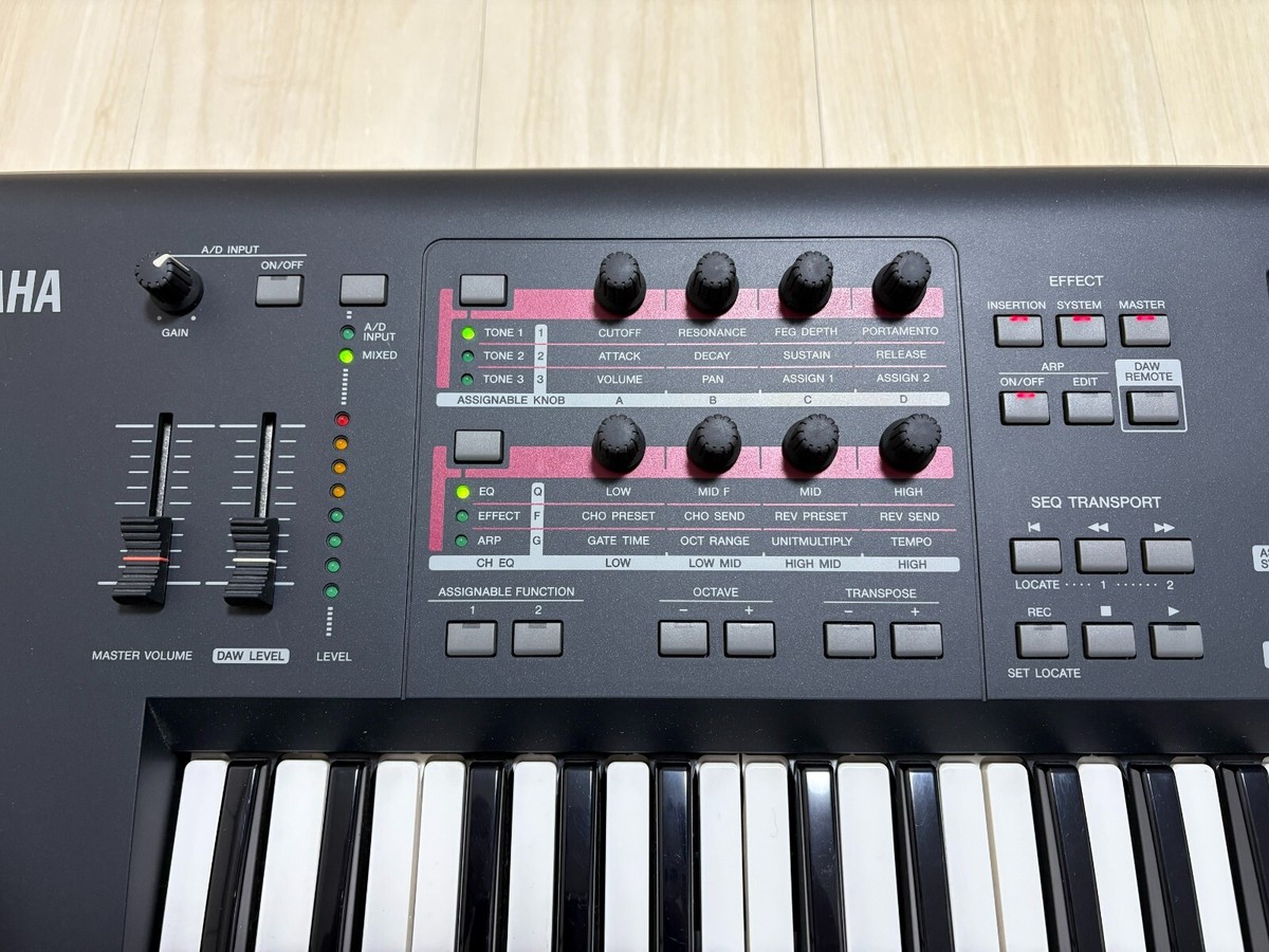 Yamaha MOX6 61-Key Keyboard Synthesizer Used with Adapter Yamaha MOX6 61-Key Keyboard Synthesizer Used with Adapter