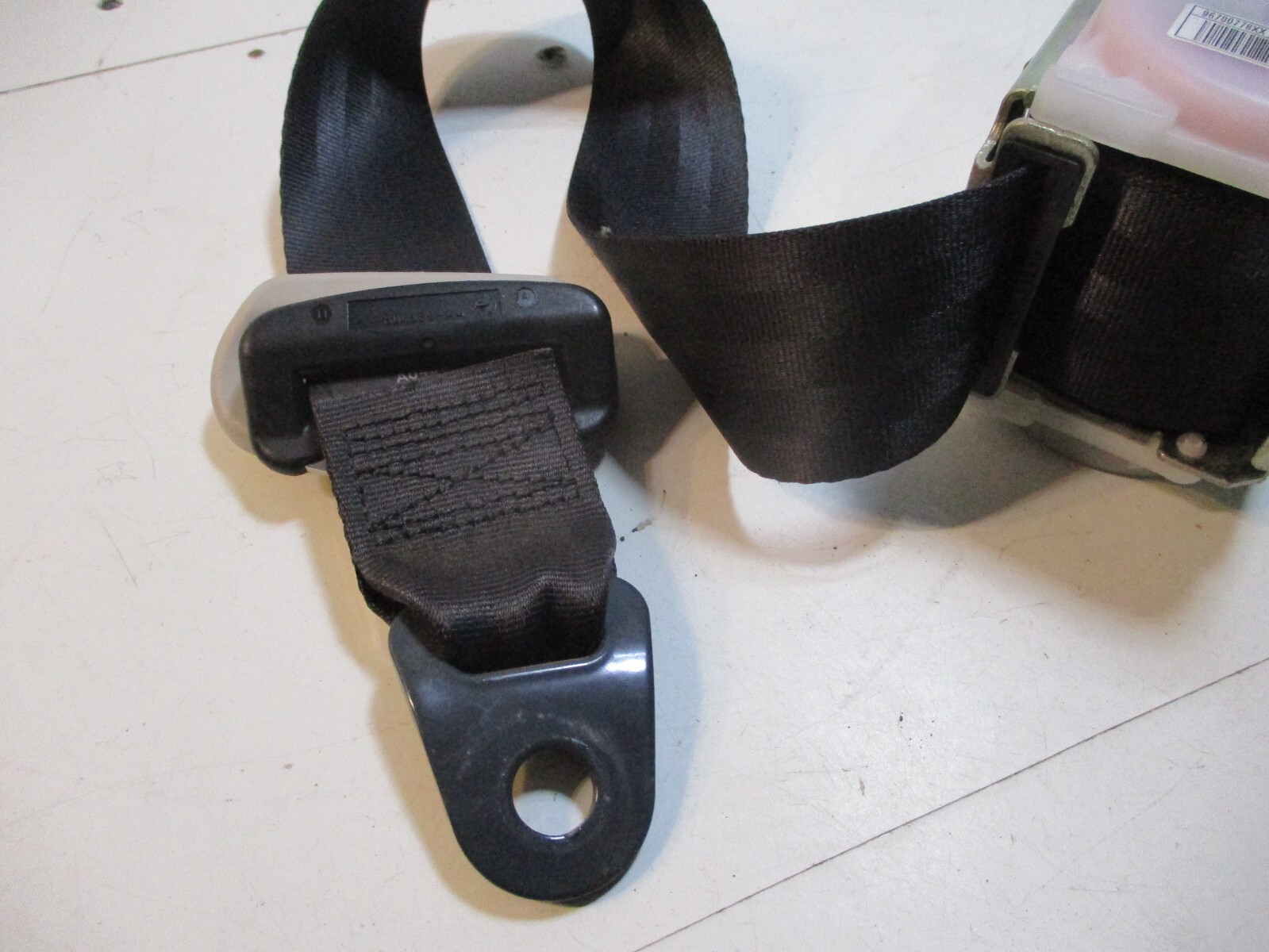 Citroen Berlingo Seat Belt 2nd Row 96700778XX OS Right Side Black MPV