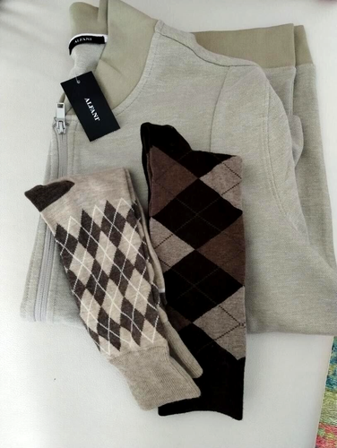 ALFANI Mens Full-Zip Beige Cardigan Sweater SZ XL w/Socks!!! - Picture 2 of 6