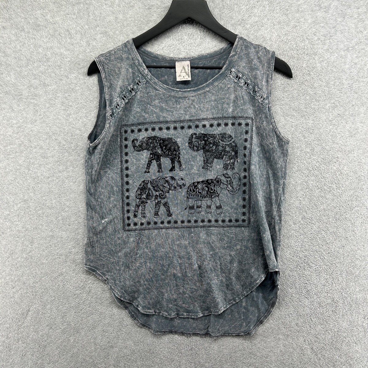 SLEEVELESS AGING T-SHIRT