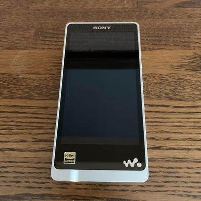#ad Sony NW ZX1 128GB Silver Walkman Portable Audio Player Hi Res MP3 Used $132.00