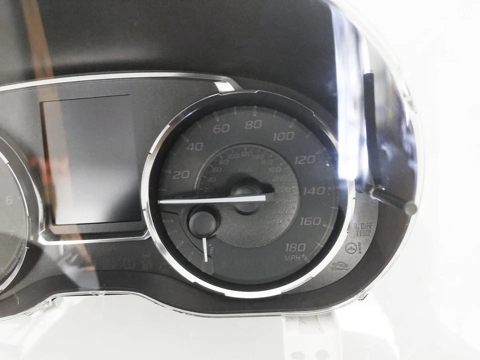 Subaru Wrx Sti 2016 velocímetro instrumento 83 k millas grupo 85000 Va540 Foto 3 de 4