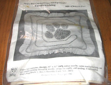 CANDLEWICKING PILLOW KIT 15" Pillow W/Ruffle CLEMSON PAW Vintage 1982