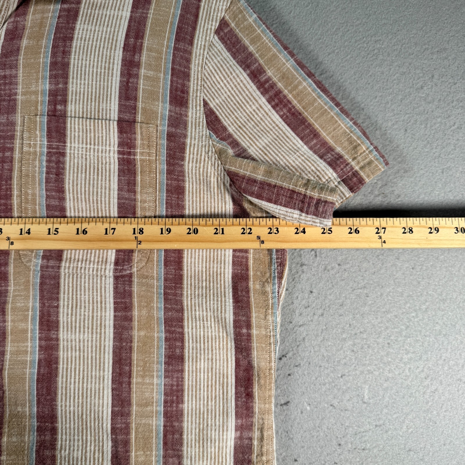 American Eagle Poolside Button Up Shirt Mens Larg… - image 6