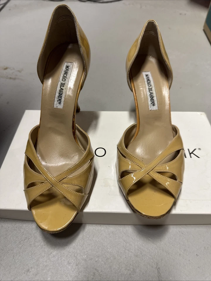 Manolo Blahnik Women's Heels Size 37 - Image 3 of 4