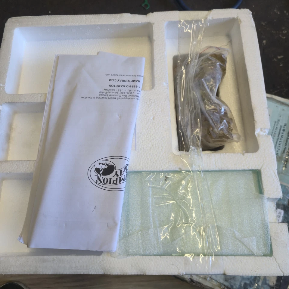 Hampton Bay 14" x 14" x 6.7" 8000 BTU Mesa Cuadrada de Acero Propano Fogata Bronce Foto 4 de 4