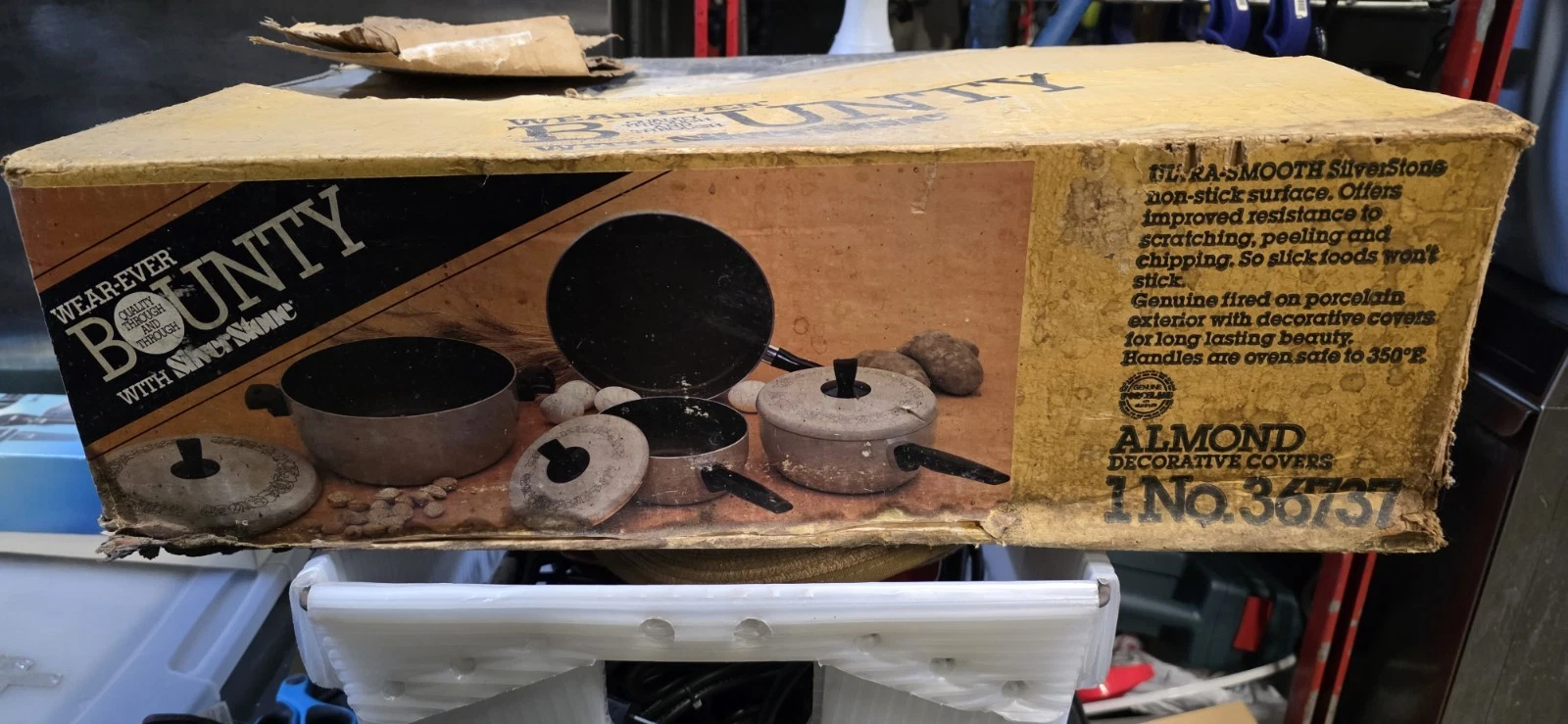 VTG Wear-Ever Bounty 7 PIECE Pot & Pan Set... NEW