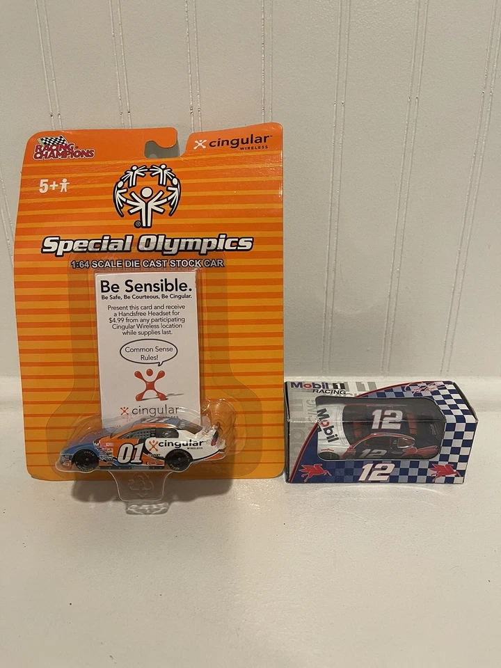 Jeremy Mayfield #12 Mobil 1 Racing Team, Racing Champions #01 Olimpiadas Especiales Foto 2 de 4