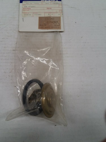 876097 VOLVO OEM THERMOSTAT KIT AQ90 AQ130 "FAST-N-FREE - Picture 5 of 5