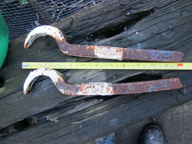 Cast iron radiator wall hang hooks | eBay