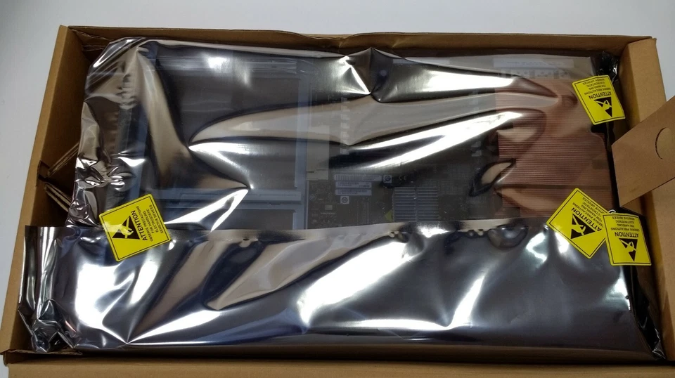 Dell EMC CX3-80 Clariion Server Motherboard 2x Xeon Processor 8GB DDR2 005348669 - Image 2 of 4