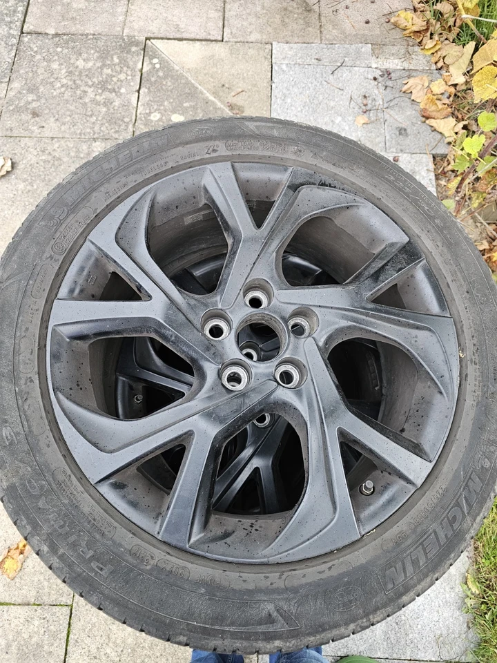 Toyota C-HR Sommerreifen mit Alufelgen – Michelin Primacy 3 [Abholung bevorzugt] - Bild 4 von 4