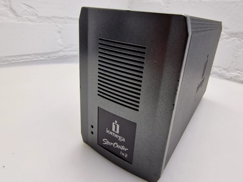 iOmega StorCenter Ix2 Modell NHDD2M P/N: 31787100 - Bild 3 von 4