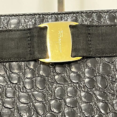 AUTHENTIC Vintage SALVATORE FERRAGAMO VARA TOTE BLACK LEATHER GOLD - Picture 4 of 13