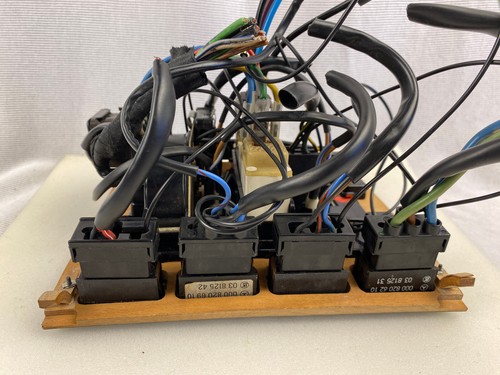 70-81 Mercedes W123 W116 W107 R107 Climate Control Panel w Switches 664 - Picture 2 of 9