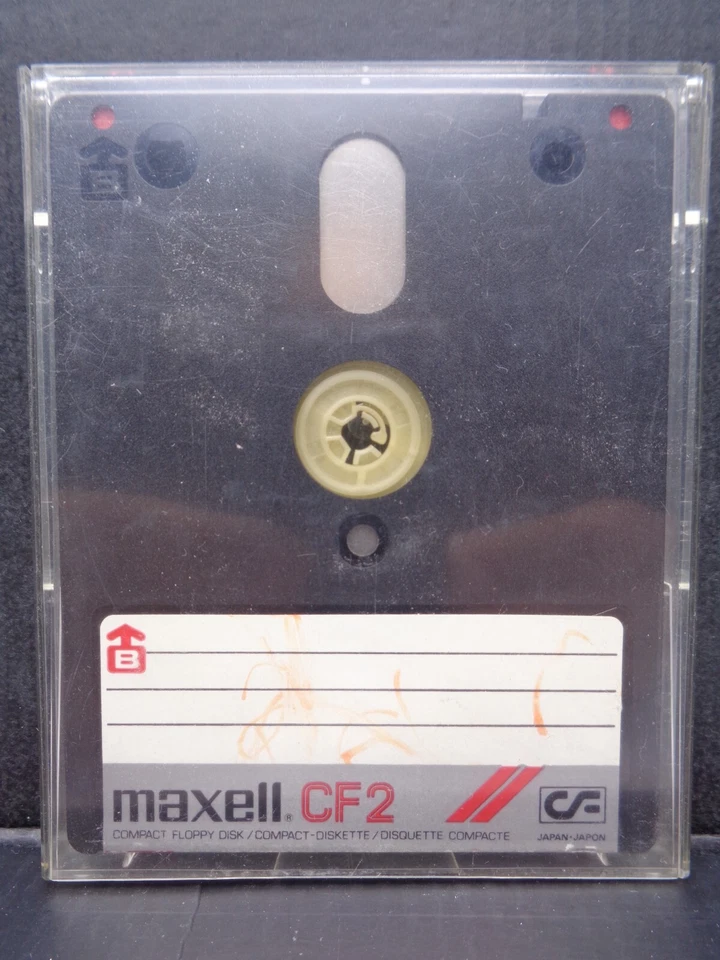 SCHNEIDER/AMSTRAD CPC -- 3" DISKETTE MAXELL CF2 MIT JEWEL-CASE