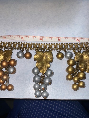 Gorgeous Unsigned Miriam Haskell Gold Leaves Grape’s Bracelet - Picture 9 of 9