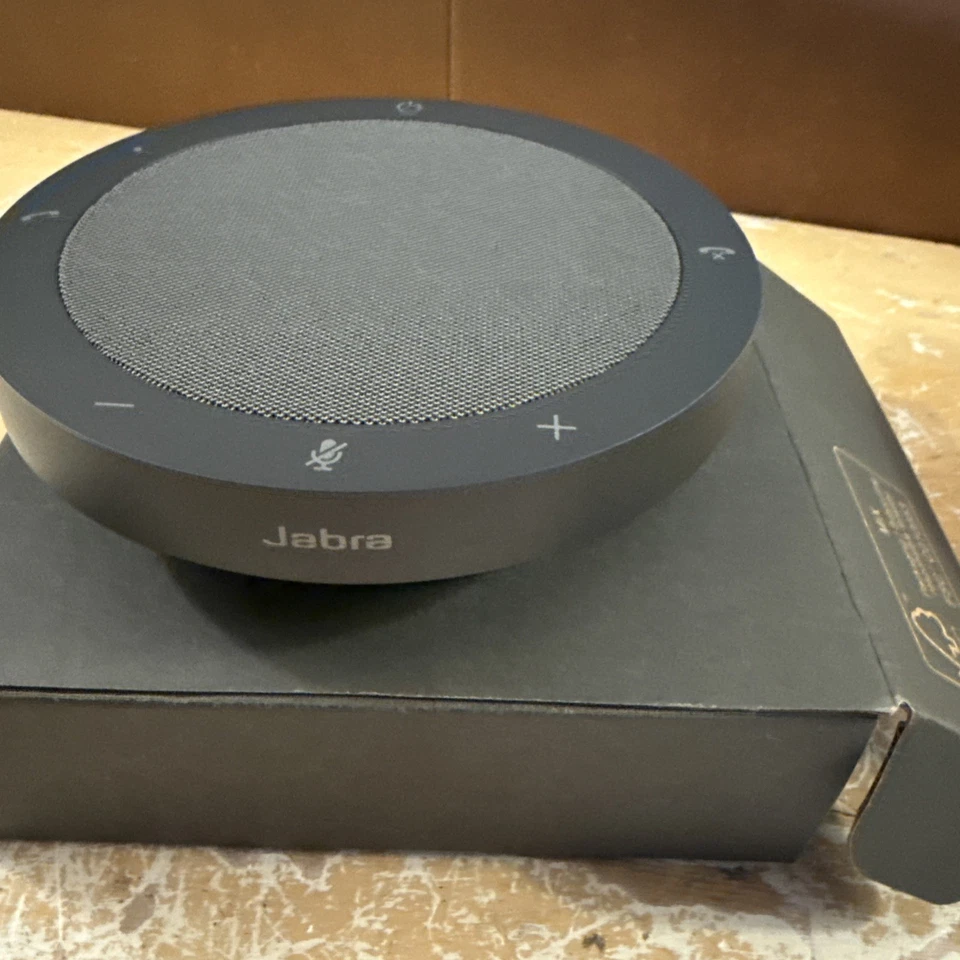 Jabra Speak2 40 Portable Speakerphone Noise-Cancelling Microphone 2740-209 - Image 4 of 4