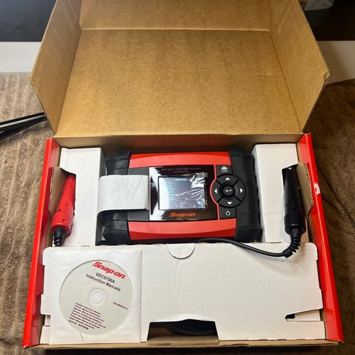New Snap-on Batterty Tester EECS750A (read)