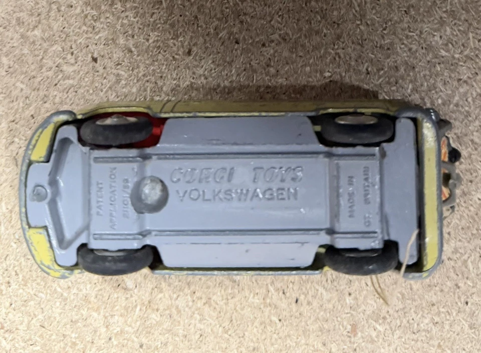 *RARE* Vintage Corgi Toys Diecast 490 Volkswagen Kombi Breakdown Recovery Truck - Image 2 of 2