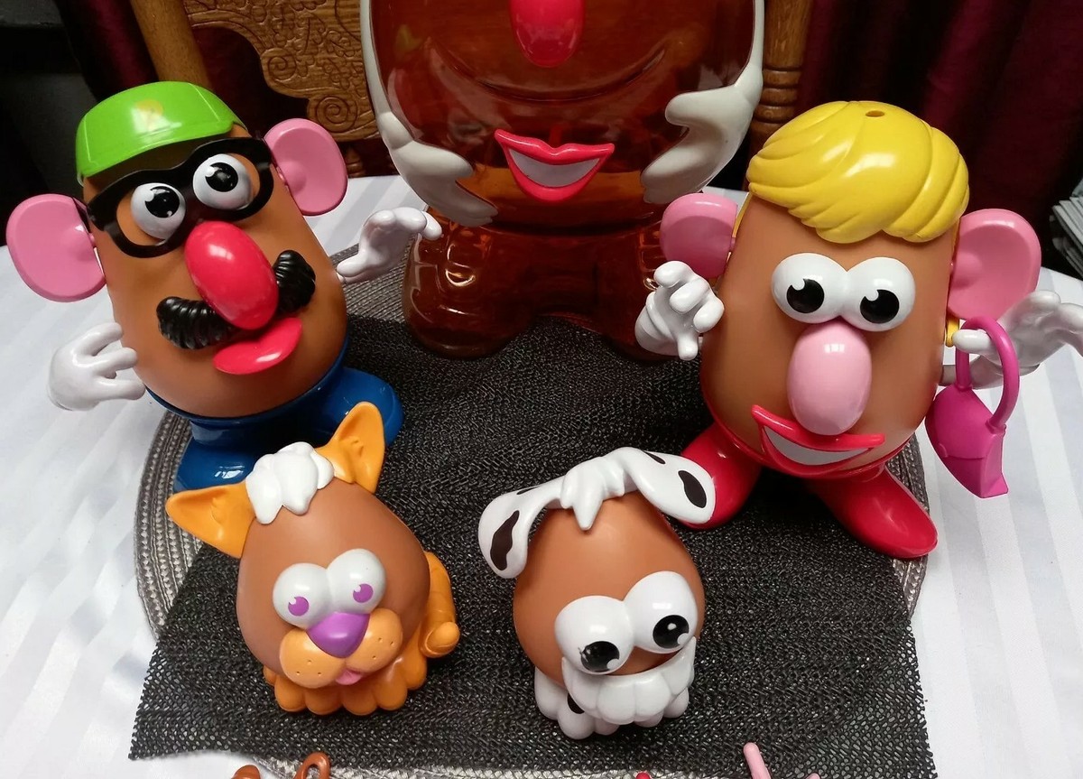MR POTATO HEAD SPUD CONTAINER FIGURE WITH 41 PIECES MR. MRS. PETS