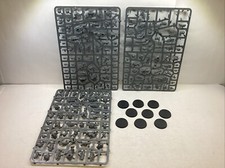 Warhammer 40K LEAGUES OF VOTANN HEARTHKYN WARRIORS on sprue incomplete CM12210