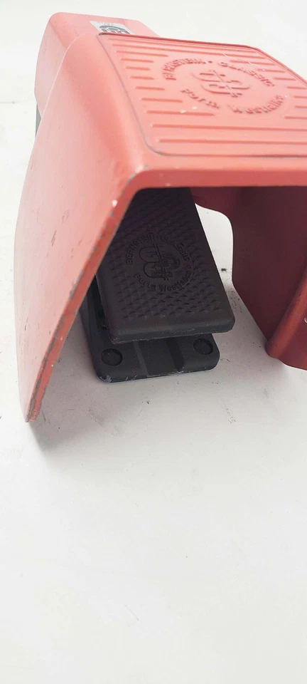 Interruptor de pedal BG Western Bernstein Sentec 92010 T27652 Foto 3 de 4