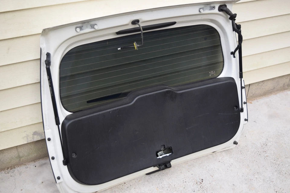 OEM 2014 2015 2016 2017 2018 KIA SOUL TRUNK TAILGATE LIFTGATE LID DOOR SHELL - Image 2 of 3