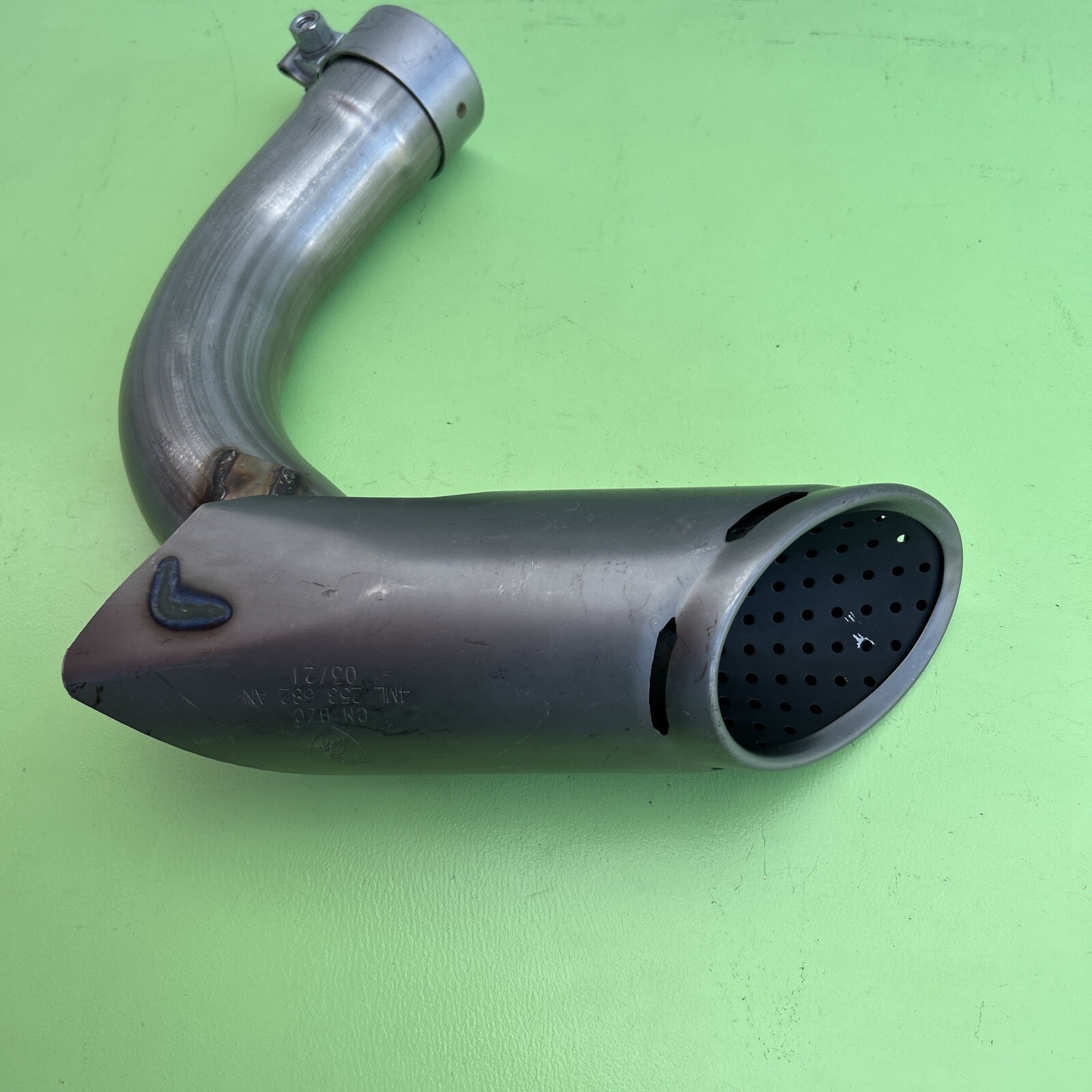 LAMBORGHINI URUS EXHAUST MUFFLER TIP END PIPE OEM 4ML253682AJ