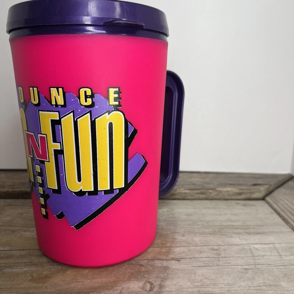 Taza y tapa de plástico aislante vintage años 80 Aladdin Sun N Fun 52 oz AC299 123 Foto 3 de 4