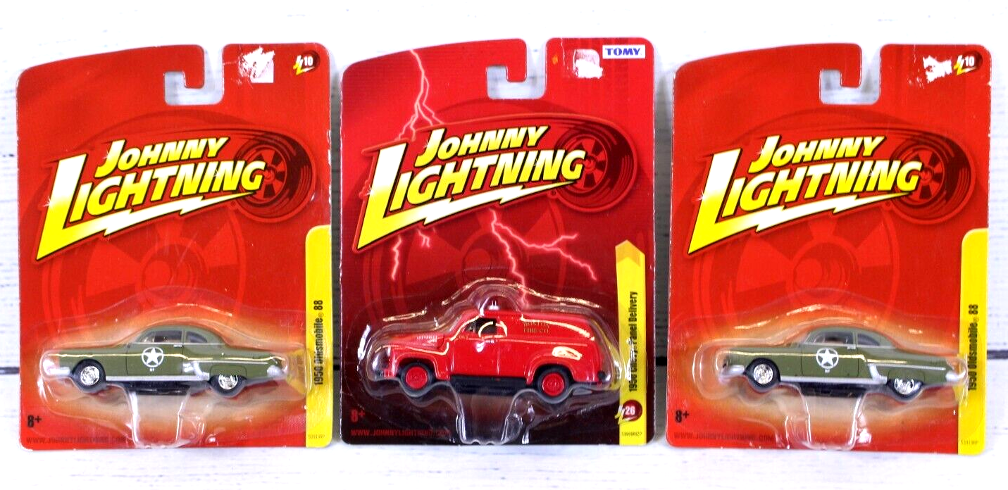 Lot Of 3 Johnny Lightning Cars 1950 Oldsmobile 88 & 50 Chevy Boston Fire