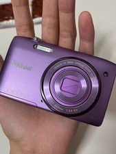 Nikon COOLPIX S3500 Purple Digital Camera 20.1 MP 7x Zoom HD 1/2.3-inch CCD