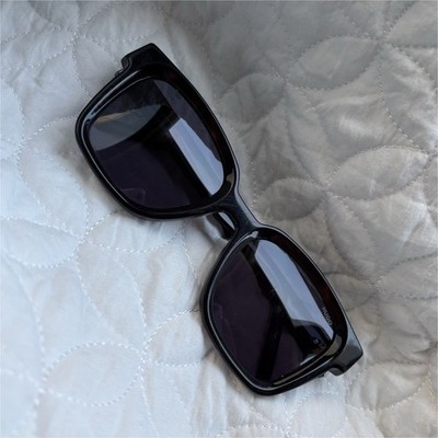 HUGO Women s Square Sunglasses Black Plastic Frame Tinted Black Lenses