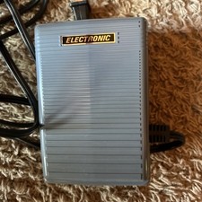 Nähmaschine Fußdrehzahlregler Pedal FDM KD-1902 XC7359 Brother