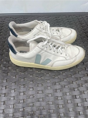 Women s Veja V-12 White Low-Top Sneakers with Light Blue Accent Size 10