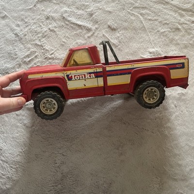 Vintage  70 s Tonka Pickup Truck Red w/Yellow/Blue Stripes Pressed Steel 
