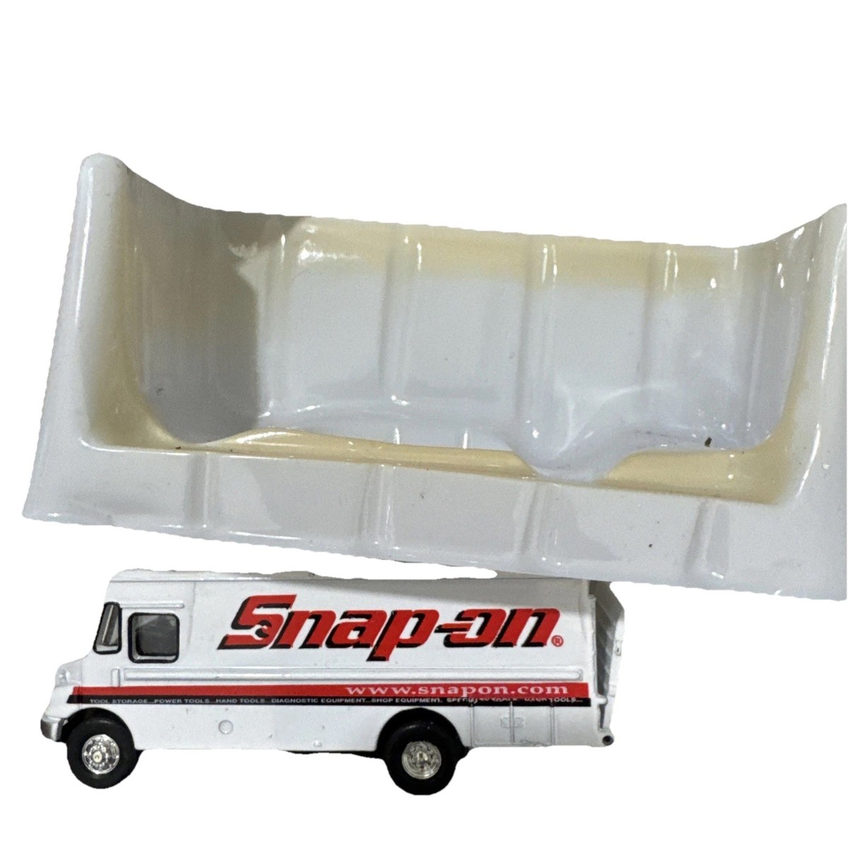 Snap-on MT-55 Freightliner ミニカー 1/32 Snap-on Die Cast 1:32 MT-55 Freightliner Pull Back Step Van