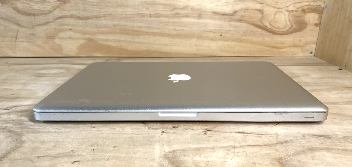 Apple MacBook Pro 2010 A1286シルバー Apple MacBook Pro A1286 Mid 2010 i5@2.4GHz/4GB RAM/250GB SSD/Mac